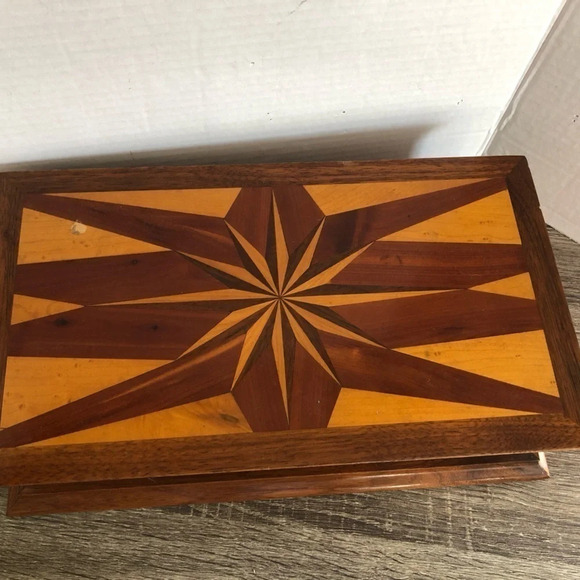 Handmade Wooden Keepsake Box - Picture 3 of 11